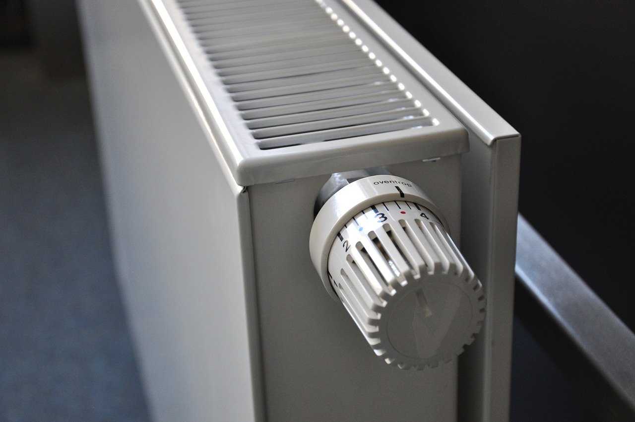 Changer un thermostat de radiateur : guide complet