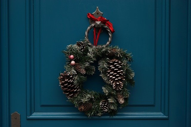 Comment fabriquer ses propres décorations de Noël : 10 idées DIY simples et magiques